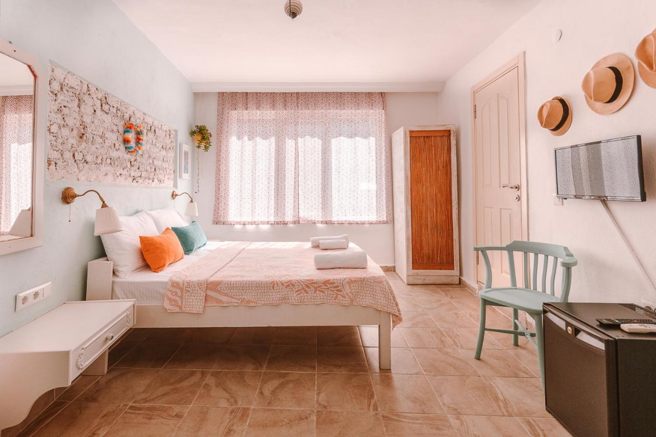 Kuytu Terrace Bed And Breakfast Kas Exterior photo